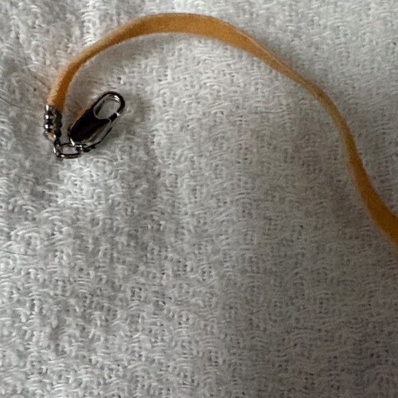 Necklace with Elegant Gold Pendant and ribbon - Picture 4 of 5